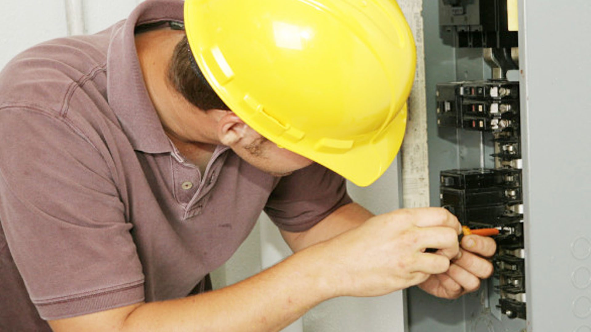 Reasons Why You Wanna Upgrade The Electrical Panel