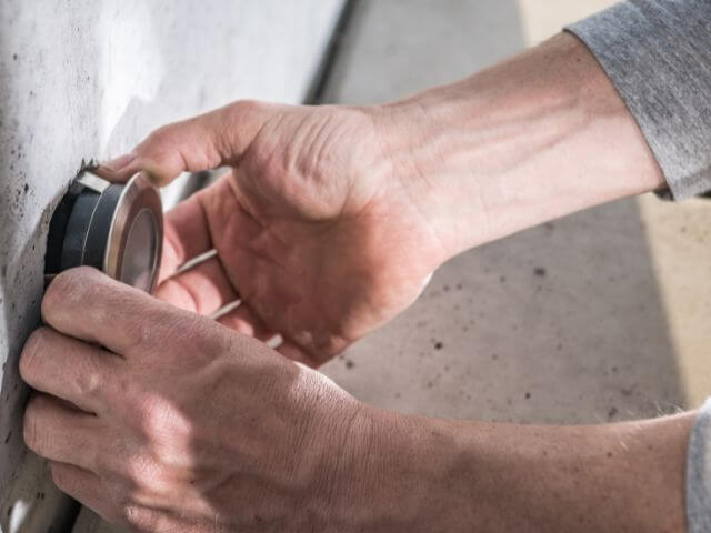 Outdoor Lighting Replacement Service | US Electrical
